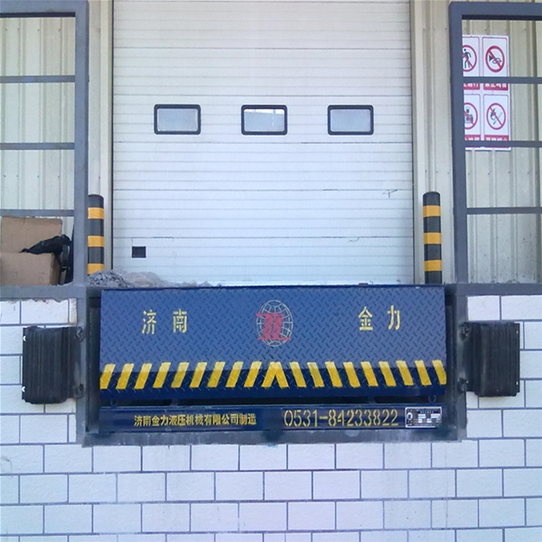 湖南码头用固定登车桥